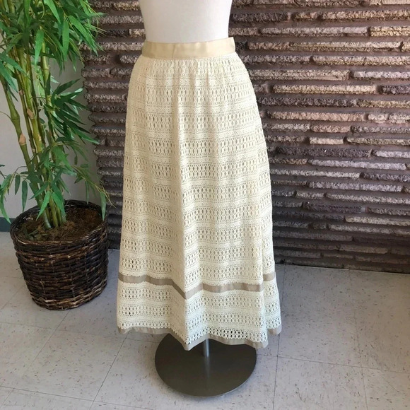Vintage Cream Maxi Skirt - Picture 2 of 6